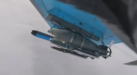 Росіяни за добу випустили по Україні понад 220 КАБів — Генштаб