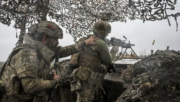На Придніпровському напрямку ворог збільшив удари по цивільних — військові