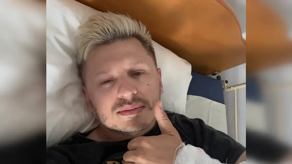 Лідер гурту «Фіолет» переніс операцію на голосових зв’язках