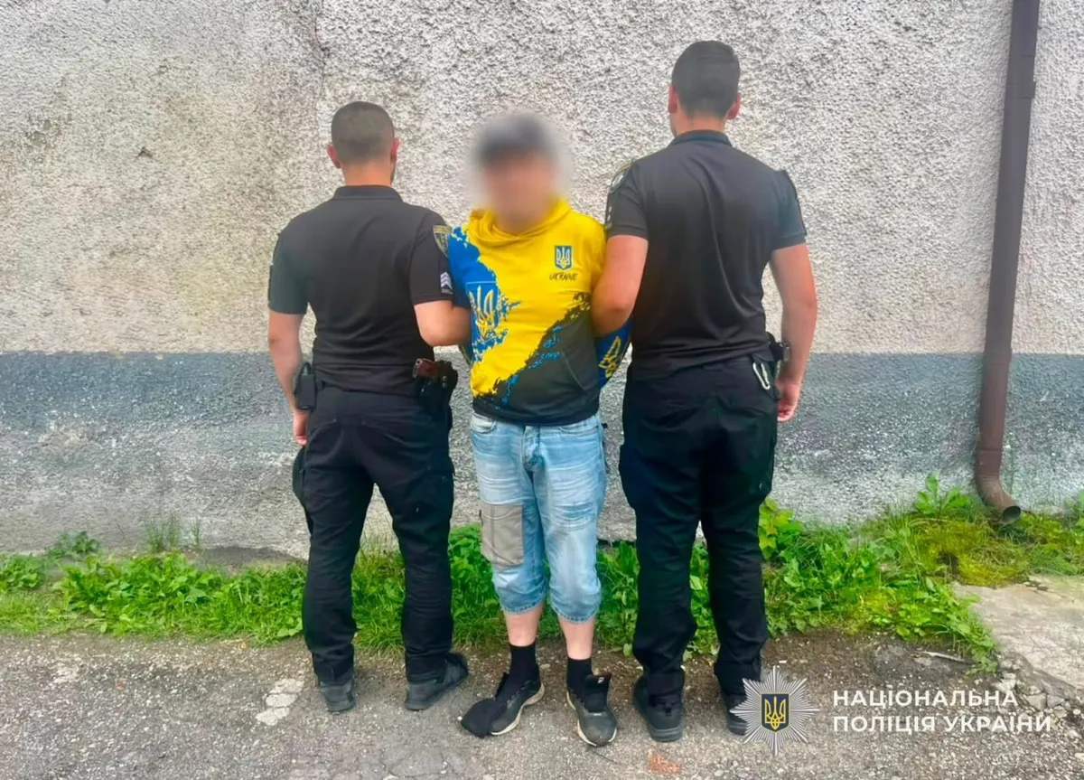 На Рахівщині затримали військового за продаж зброї та вибухівки