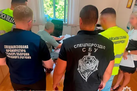 На Буковині екскерівникам ТЦК повідомили про підозру через фіктивних «мобілізова