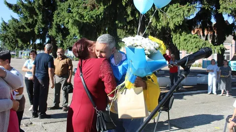 На Одещині зустріли звільненого з полону захисника Валерія Левчишина
