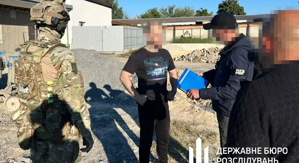 ДБР проводить понад 70 обшуків у військових частинах дев’яти областей
