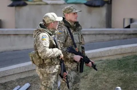 У Загребі помітили «українських військових» біля готелю: це зйомки фільму
