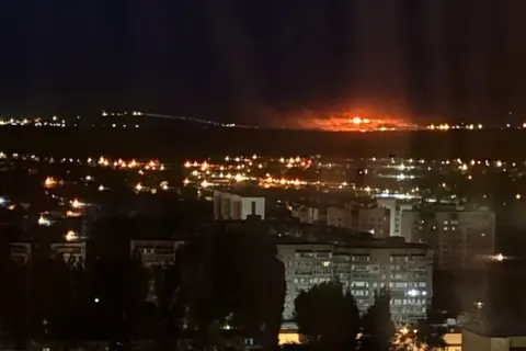 Вибухи в Саратові та Енгельсі: атаковано НПЗ і військовий аеродром