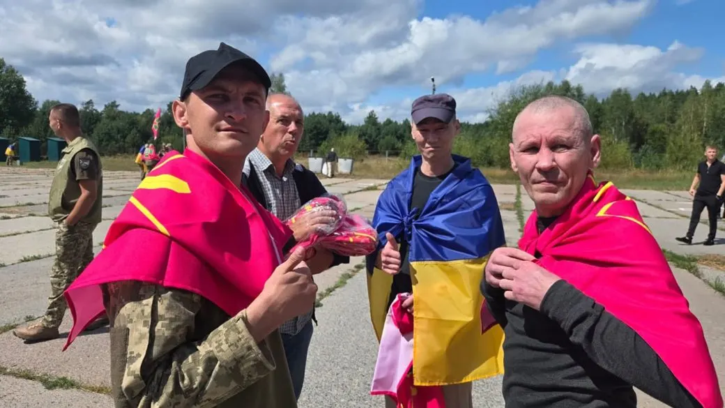 77-й обмін полоненими: на Житомирщину повернулися 8 захисників