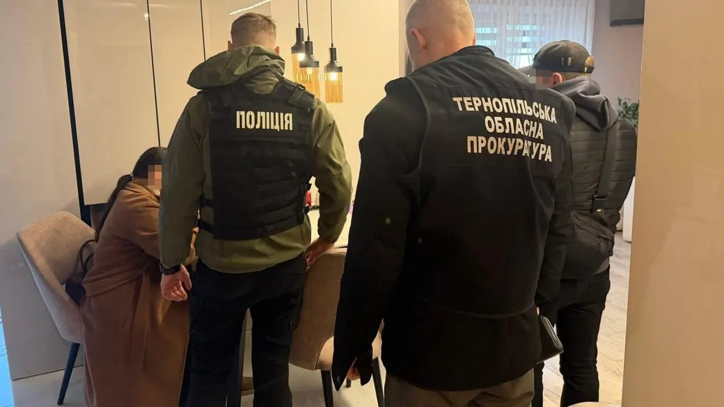 На Тернопільщині судитимуть начальницю підрозділу ДСНС за хабар