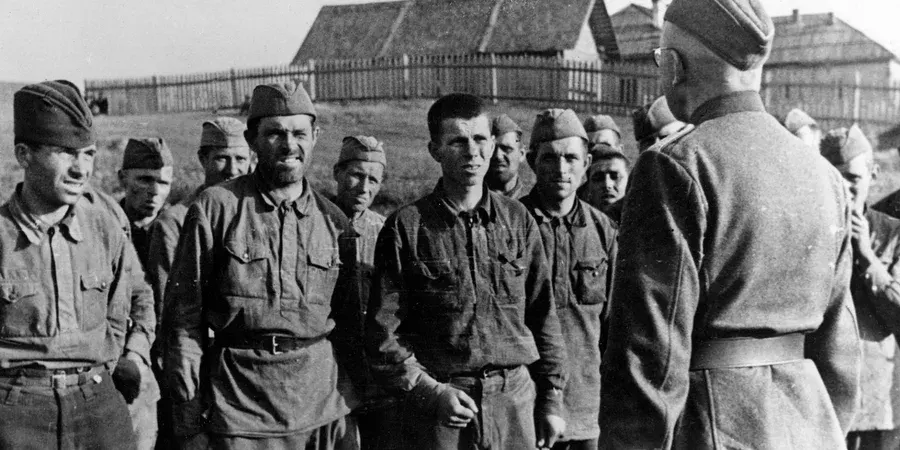 Наказ №270: як Сталін прирівняв полон до зради