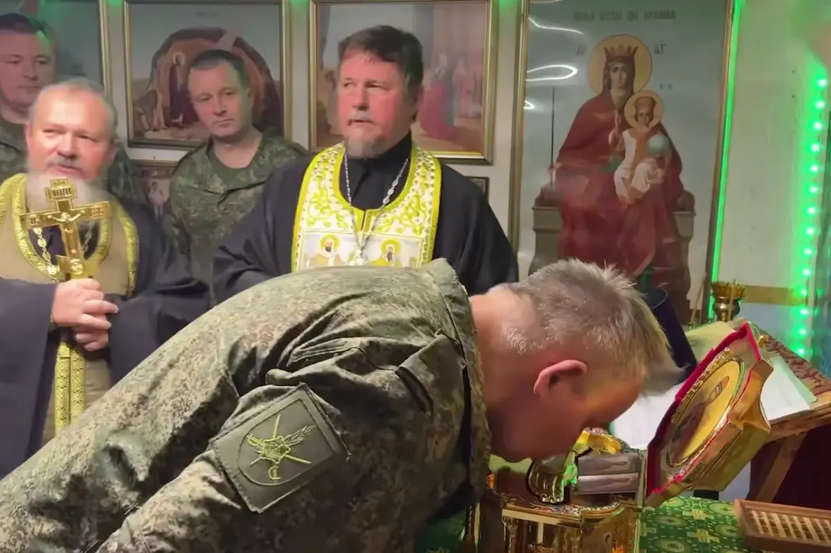 РПЦ передала російським військовим частку мощей Дмитра Донського