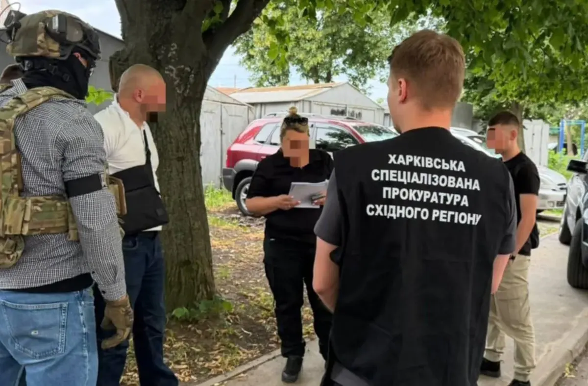 На Харківщині затримали майора ВСП за хабар у 10 тисяч доларів