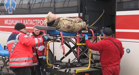 Латвія подвоїть частоти медрейсів для поранених українських військових