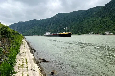 Рейн міліє: вода на позначці Кауб впала до 20 см, фрахт до Базеля зріс до €215/т
