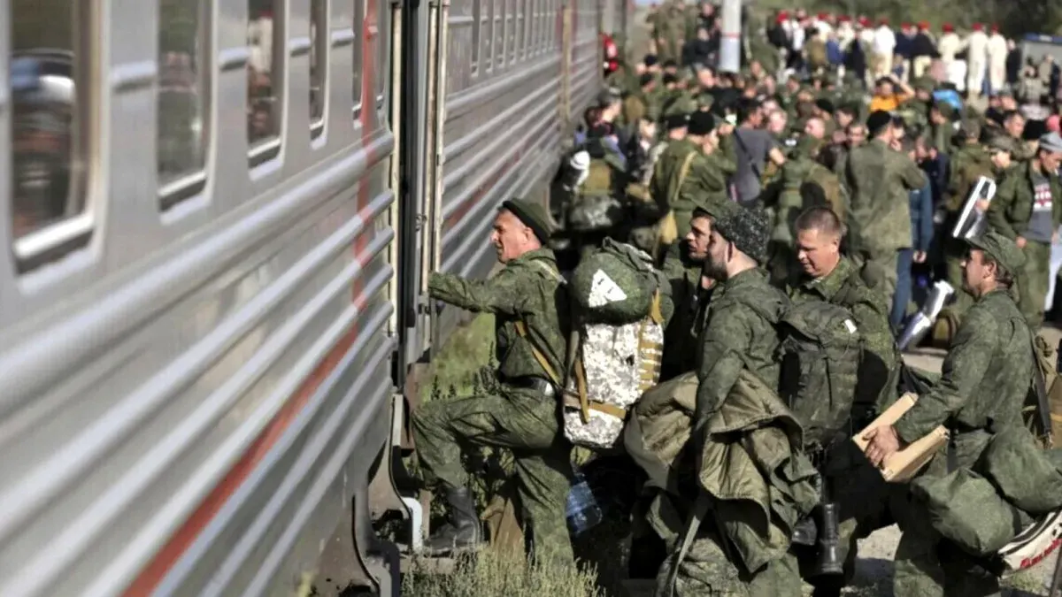 Зеленський: РФ планує восени мобілізувати 300 тисяч для атак на Донбас і північ