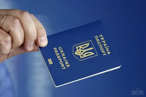 Консульства вимагатимуть військово-облікові документи від чоловіків 18-60