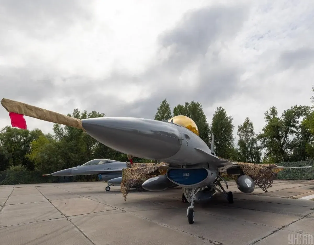 Україна втратила винищувач F-16, пілот катапультувався