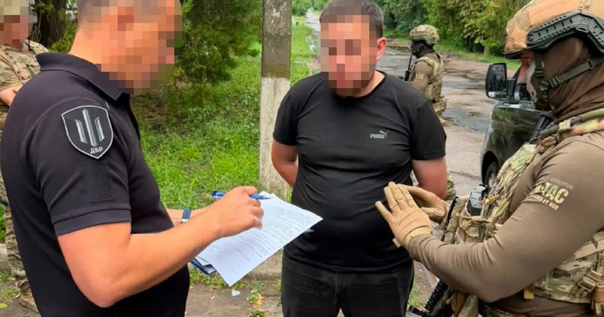 ДБР повідомило підозру двом військовим «Скелі» через побиття побратимів