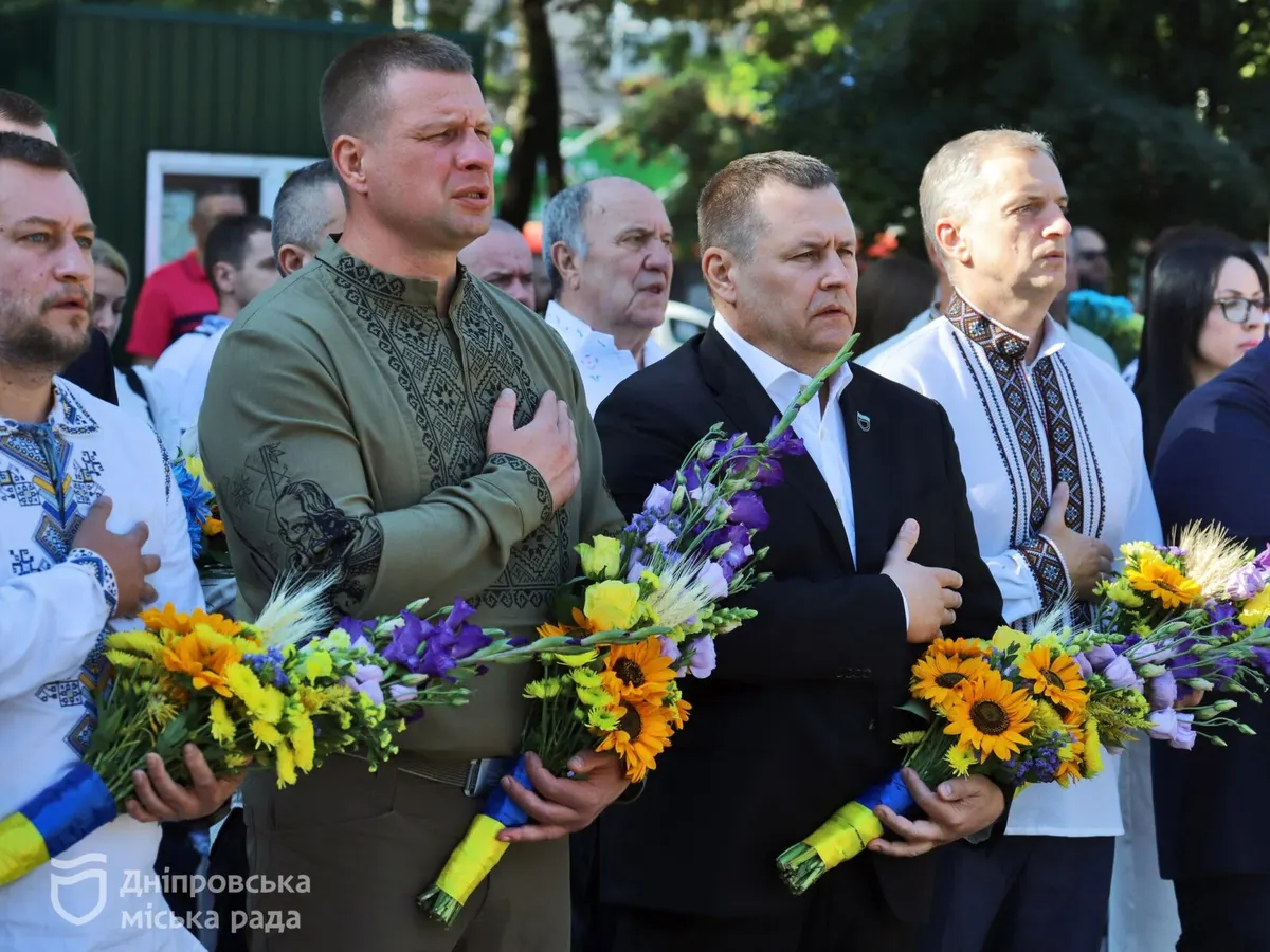У Дніпрі вшанували полеглих оборонців у День Незалежності