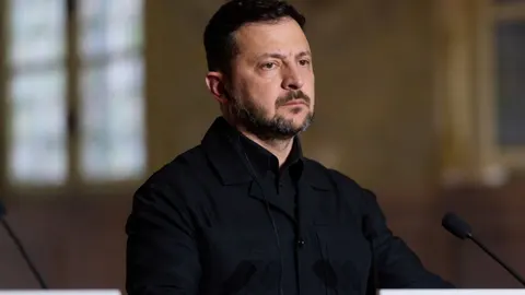 Зеленський: Сили оборони знищуватимуть ворожі пускові установки балістики