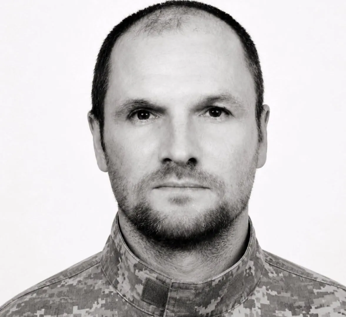 У Черкасах попрощалися із загиблим на Донеччині військовим Олександром Гришиним