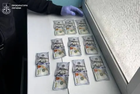 Львівський хірург постане перед судом за хабар у 9000 доларів