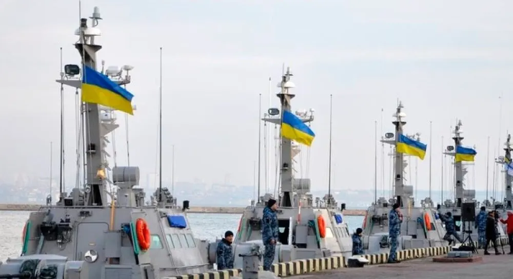 ВМС України заявили про готовність долучитися до розмінування Ормузької протоки