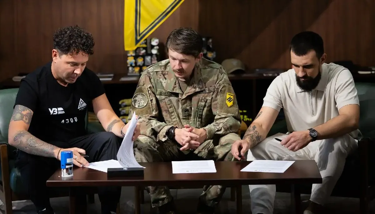 ФК «Локомотив» та «Азов» підписали меморандум про співпрацю