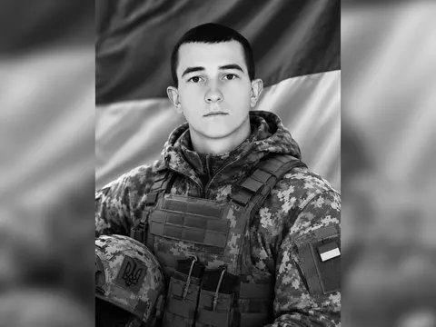 На Донеччині загинув 27-річний військовий з Самара Володимир Кустов