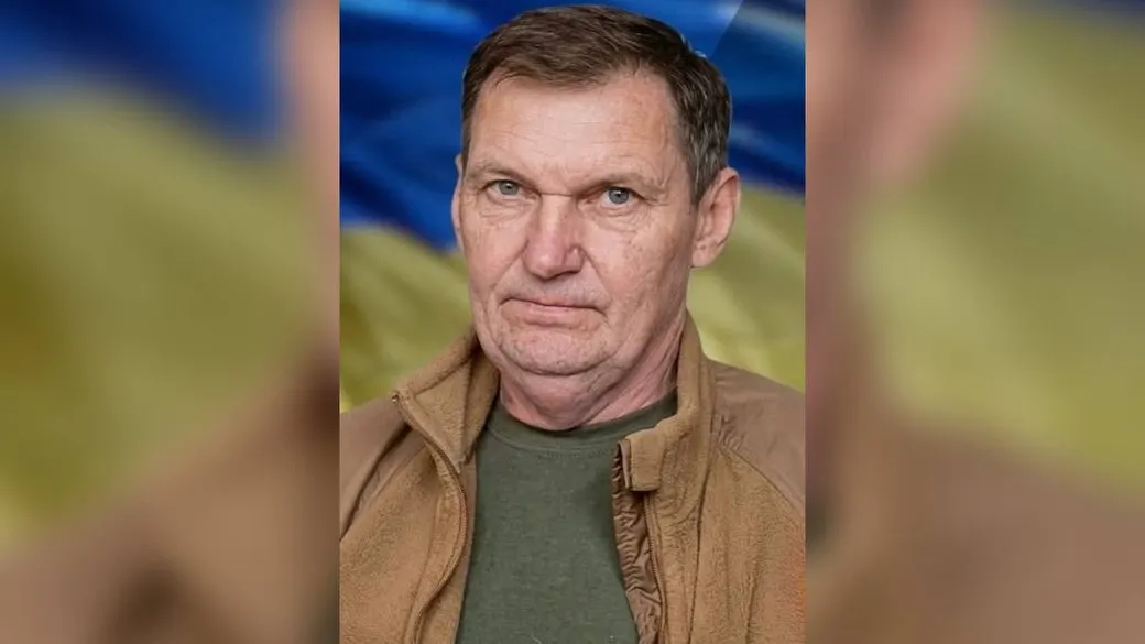У Чернівецькій області прощаються з військовим Ігорем Дам'яном