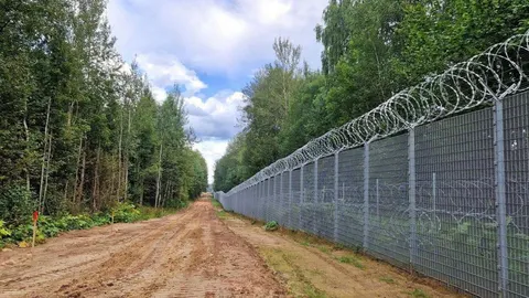 Латвія розпочала військову операцію на кордоні через загрозу гібридної атаки РФ