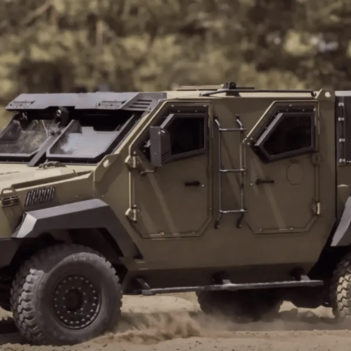 Міноборони допустило до військ бронепікап UAT.GYURZA-01 на базі Dodge RAM 5500