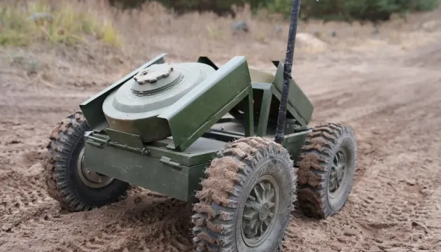 Третій армійський корпус за дві ночі створив 400 метрів мінних загороджень роботами
