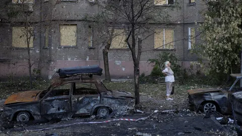 Зеленський встановив День військ зв'язку та кібербезпеки: 1626-й день війни