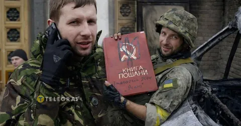 Від Майдану до фронту: що відомо про Володимира Парасюка