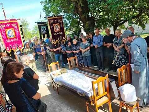На Тернопільщині попрощалися з військовим Степаном Бурдашем