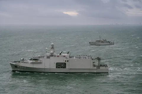 Болгарія придбає сім тральщиків для розмінування Чорного моря