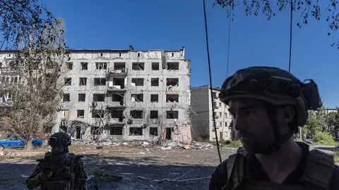 Окупанти намагаються обійти Добропілля з флангів — "Рубіж"