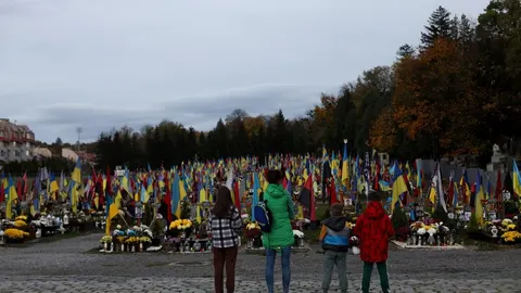 Військовий меморіал на Личакові готовий на 99%: хрести 1,5 м, матеріал ще обирають