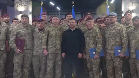 Зеленський нагородив Білецького та Колодія "Золотими зірками" на фронт