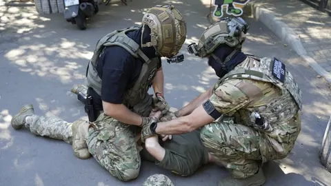 На Одещині затримали двох військових ТЦК за гроші за зняття з розшуку в «Оберіг»