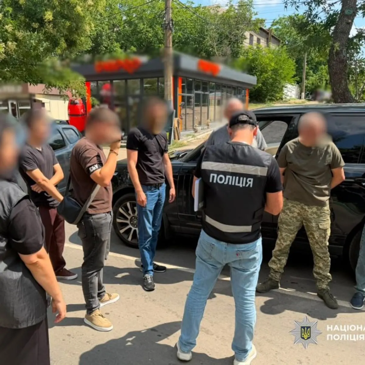 Посадовця ТЦК на Одещині затримали за вимагання пального