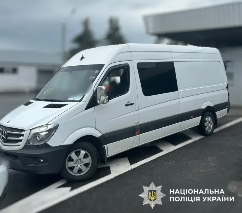 На Буковині судитимуть чоловіка за спробу переправити військовозобов'язаного до Румунії за 10 тис. доларів