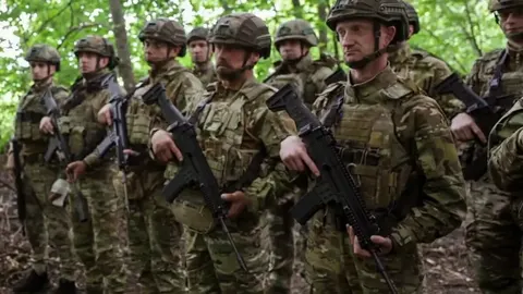 Суд заарештував двох військових полку «Скеля» за катування побратимів