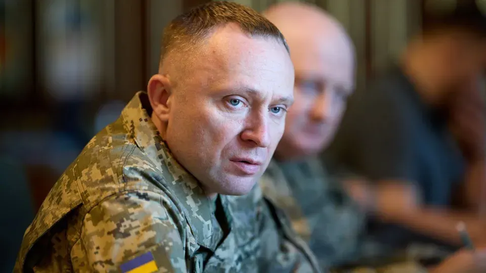 Драпатий планує замінити командира 11 армійського корпусу, який обороняє Слов'янськ і Краматорськ