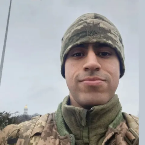 Чилійський доброволець ЗСУ з інвалідністю отримає виплати в Україні