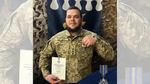 Захисник з Чорнобаївщини отримав «Срібний хрест» від головнокомандувача