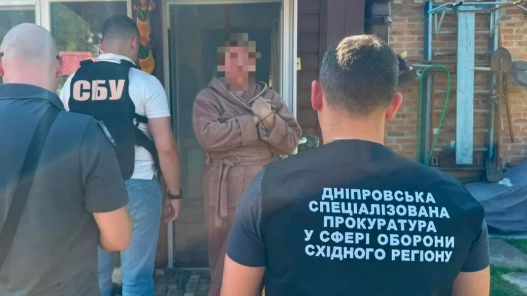 Переведення у тил за 20 тисяч доларів: підозру оголосили чотирьом фігурантам