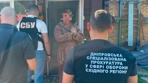 Переведення у тил за 20 тисяч доларів: підозру оголосили чотирьом фігурантам