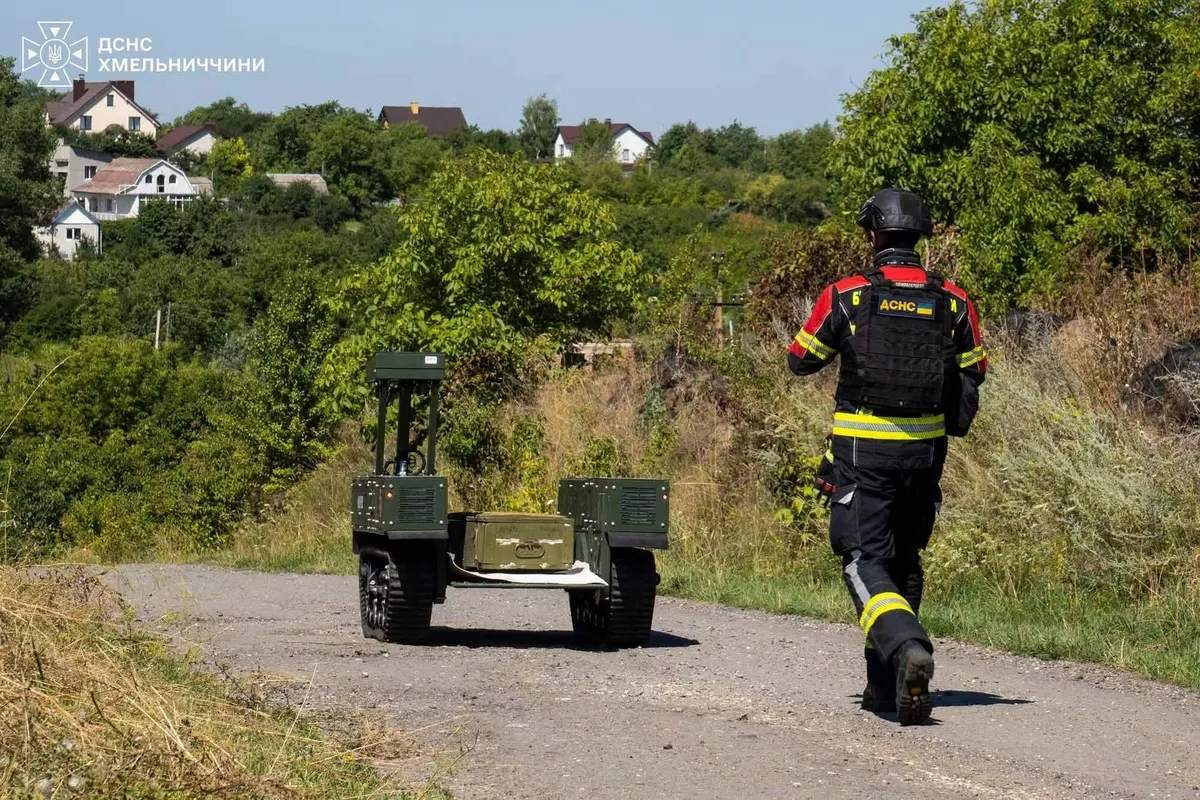 У Хмельницькому досі шукають п'ятьох військових після детонації на полігоні