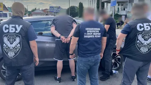 Співробітника ТЦК на Хмельниччині підозрюють у продажу «тилових» посад за 7 тися