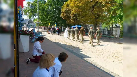 На Чернігівщині попрощалися з трьома військовими: подробиці